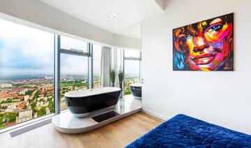Фото номера Апартаменты с ванной и душем Апартаменты Bathtub View Luxury Apartments in Sky Tower г. Вроцлав 13