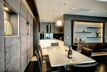 Фото номера Апартаменты в пентхаусе Апартаменты Bathtub View Luxury Apartments in Sky Tower г. Вроцлав 5