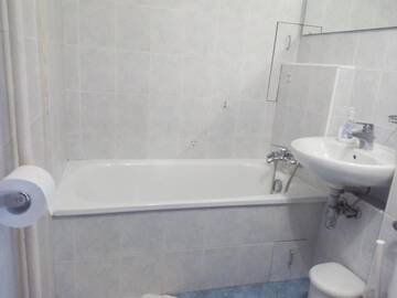 Фото номера Апартаменты с 2 спальнями Апартаменты Apartament Kamienna г. Вроцлав 21