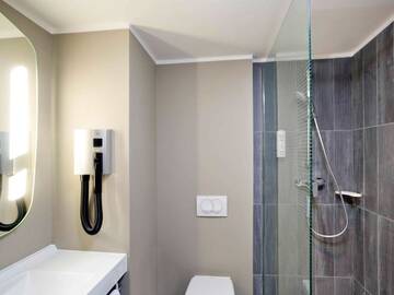Фото номера Стандартный номер с 1 кроватью Отель Ibis Wroclaw Centrum г. Вроцлав 5
