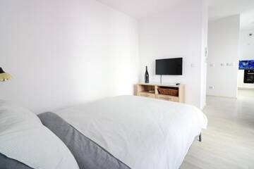 Фото номера Апартаменты-студио с балконом Апартаменты apartamenty-wroc Kurkowa 14 г. Вроцлав 6