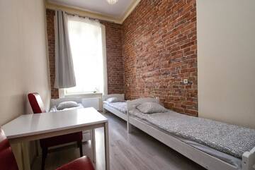 Фото номера Трехместный номер с собственной ванной комнатой Хостелы Vanilla Hostel Wrocław г. Вроцлав 3