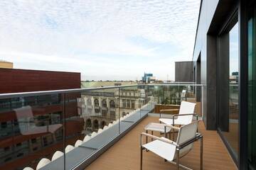 Фото номера Стандартный двухместный номер с 1 кроватью террасой Отель AC Hotel by Marriott Wroclaw г. Вроцлав 2