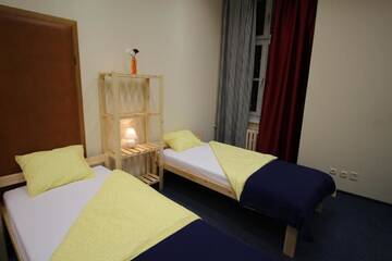 Фото номера Двухместный номер с 1 кроватью Хостелы ONE LUCKY HOSTEL - Rynek - Pokoje prywatne г. Вроцлав 10