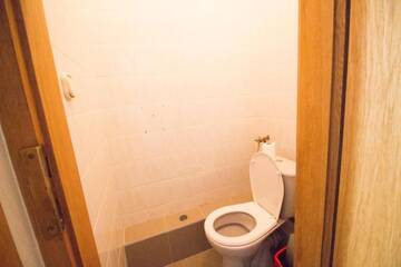 Фото номера Четырехместный номер с общей ванной комнатой Хостелы ONE LUCKY HOSTEL - Rynek - Pokoje prywatne г. Вроцлав 6