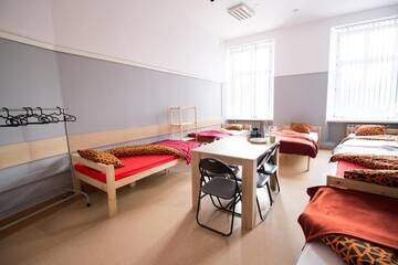 Фото номера Четырехместный номер с общей ванной комнатой Хостелы ONE LUCKY HOSTEL - Rynek - Pokoje prywatne г. Вроцлав 2