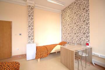 Фото номера Семейный номер с общей ванной комнатой Хостелы ONE LUCKY HOSTEL - Rynek - Pokoje prywatne г. Вроцлав 4