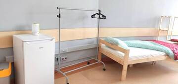 Фото номера Четырехместный номер с общей ванной комнатой Хостелы ONE LUCKY HOSTEL - Rynek - Pokoje prywatne г. Вроцлав 7