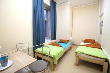 Фото номера Двухместный номер с 1 кроватью и общей ванной комнатой Хостелы ONE LUCKY HOSTEL - Rynek - Pokoje prywatne г. Вроцлав 2
