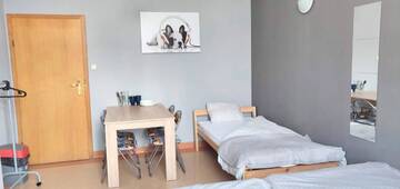 Фото номера Четырехместный номер с общей ванной комнатой Хостелы ONE LUCKY HOSTEL - Rynek - Pokoje prywatne г. Вроцлав 4