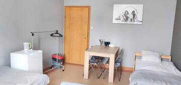 Фото номера Четырехместный номер с общей ванной комнатой Хостелы ONE LUCKY HOSTEL - Rynek - Pokoje prywatne г. Вроцлав 6