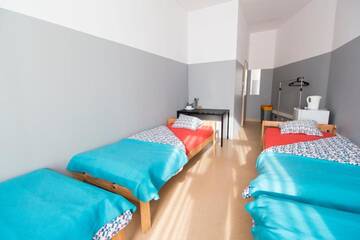 Фото номера Двухместный номер с 1 кроватью Хостелы ONE LUCKY HOSTEL - Rynek - Pokoje prywatne г. Вроцлав 4