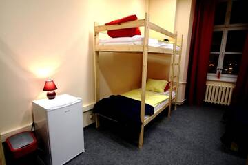 Фото номера Семейный номер с общей ванной комнатой Хостелы ONE LUCKY HOSTEL - Rynek - Pokoje prywatne г. Вроцлав 13
