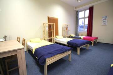 Фото номера Двухместный номер с 1 кроватью Хостелы ONE LUCKY HOSTEL - Rynek - Pokoje prywatne г. Вроцлав 2