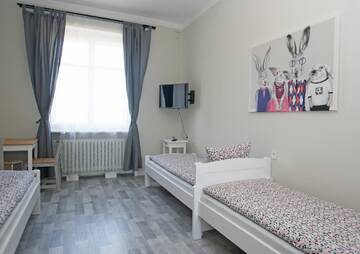 Фото номера Семейный номер-студио Хостелы Swiebodzki Hostel г. Вроцлав 4