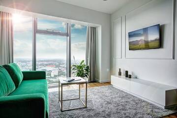 Фото номера Люкс с видом на город Апартаменты 30th+ Floor Apartments in Sky Tower г. Вроцлав 8