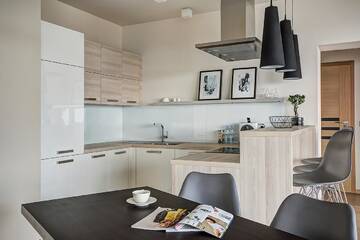 Фото номера Апартаменты Делюкс Апартаменты 30th+ Floor Apartments in Sky Tower г. Вроцлав 11