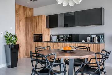 Фото номера Улучшенные апартаменты Апартаменты 30th+ Floor Apartments in Sky Tower г. Вроцлав 5