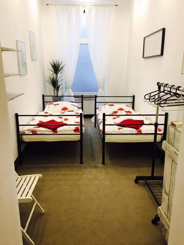 Фото номера Двухместный номер с 2 отдельными кроватями Хостелы FlyFly Hostel г. Вроцлав 19