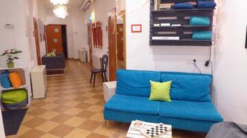 Фото номера Двухместный номер с 2 отдельными кроватями Хостелы FlyFly Hostel г. Вроцлав 22