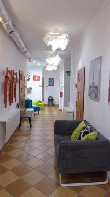 Фото номера Двухместный номер с 2 отдельными кроватями Хостелы FlyFly Hostel г. Вроцлав 24