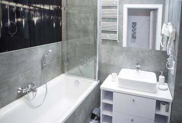 Фото номера Апартаменты с 2 спальнями Апартаменты Apartament Bridge г. Вроцлав 28