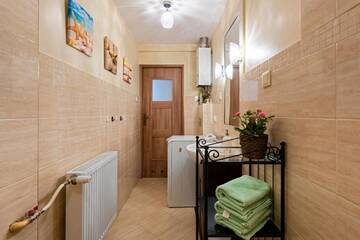 Фото номера Апартаменты с 2 спальнями Апартаменты Corner Apartment Przy Dworcu PKP г. Вроцлав 50