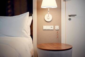 Фото номера Номер Делюкс с кроватью размера «king-size» Отель DoubleTree by Hilton Wroclaw г. Вроцлав 5