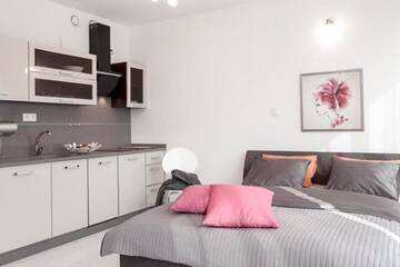 Фото номера Стандартный номер-студио Апартаменты Apartament24Premium г. Вроцлав 9