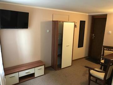 Фото номера Двухместный номер с 1 кроватью и ванной Апарт-отели Hotel VILLA Rezydent г. Вроцлав 4