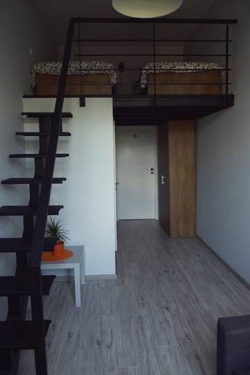 Фото номера Двухместный номер с 2 отдельными кроватями Хостелы Loft Wroclaw г. Вроцлав 11