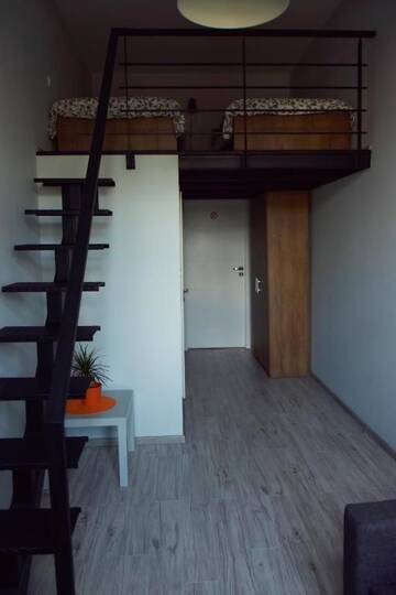 Фото номера Двухместный номер с 2 отдельными кроватями Хостелы Loft Wroclaw г. Вроцлав 30