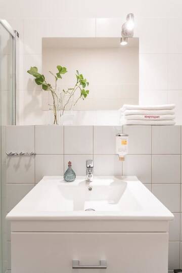 Фото номера Двухуровневые апартаменты Апарт-отели Deluxe Apartments by The Railway Station г. Вроцлав 23