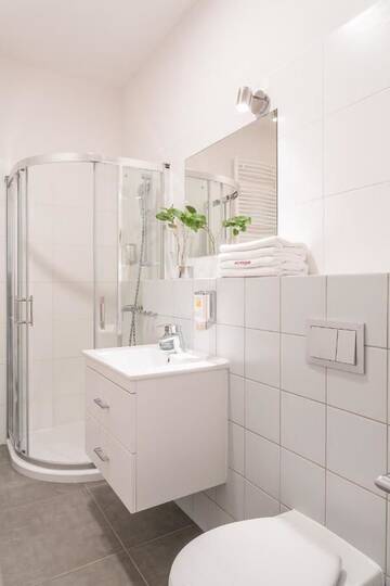 Фото номера Двухуровневые апартаменты Апарт-отели Deluxe Apartments by The Railway Station г. Вроцлав 24