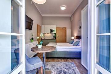 Фото номера Двухместный номер Делюкс с 1 кроватью Апарт-отели Joyinn Aparthotel г. Вроцлав 12