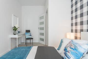 Фото номера Апартаменты с 2 спальнями и мезонином Апартаменты Apartament24 Dąbrowskiego г. Вроцлав 7