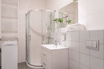 Фото номера Апартаменты с 2 спальнями и мезонином Апартаменты Apartament24 Dąbrowskiego г. Вроцлав 8