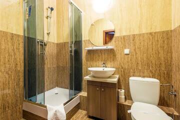 Фото номера Апартаменты с 3 спальнями Апартаменты Galeria Italiana Apartments г. Вроцлав 14