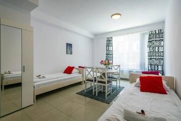 Фото номера Апартаменты с 2 спальнями Апартаменты Galeria Italiana Apartments г. Вроцлав 5