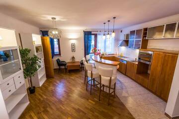 Фото номера Апартаменты Делюкс Апартаменты Galeria Italiana Apartments г. Вроцлав 2