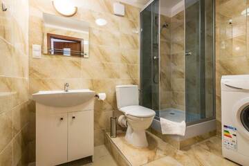 Фото номера Апартаменты с 2 спальнями Апартаменты Galeria Italiana Apartments г. Вроцлав 8