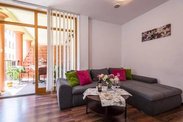 Фото номера Апартаменты с 3 спальнями Апартаменты Galeria Italiana Apartments г. Вроцлав 2