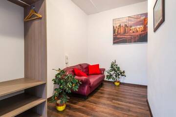Фото номера Апартаменты с 3 спальнями Апартаменты Galeria Italiana Apartments г. Вроцлав 7