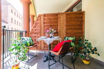 Фото номера Апартаменты с 3 спальнями Апартаменты Galeria Italiana Apartments г. Вроцлав 3