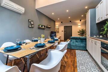 Фото номера Семейный суперлюкс Апартаменты Galeria Italiana Apartments г. Вроцлав 26