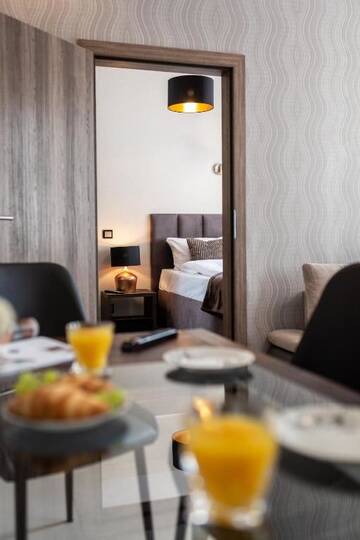 Фото номера Апартаменты Делюкс Апарт-отели Aparthotel New Lux г. Вроцлав 15
