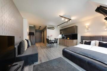 Фото номера Улучшенные апартаменты Апарт-отели Aparthotel New Lux г. Вроцлав 3