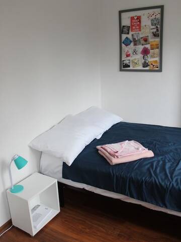 Фото номера Двухместный номер с 1 кроватью Гостевой дом Travel House Wroclaw г. Вроцлав 3