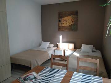 Фото номера Двухместный номер Делюкс с 1 кроватью Хостелы City Apartments &amp; Gym г. Вроцлав 9