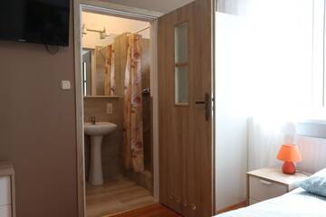Фото Хостелы City Apartments &amp; Gym г. Вроцлав 2
